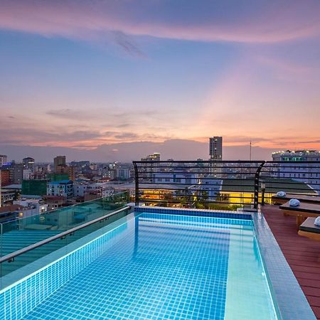 Colina Sky Hotel Phnom Penh Extérieur photo