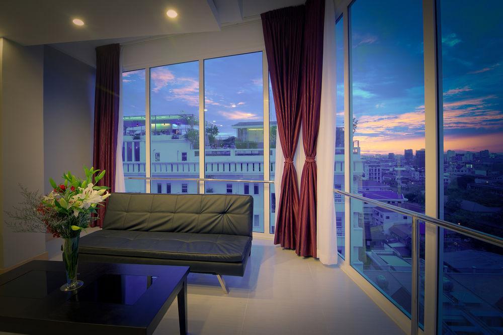 Colina Sky Hotel Phnom Penh Extérieur photo