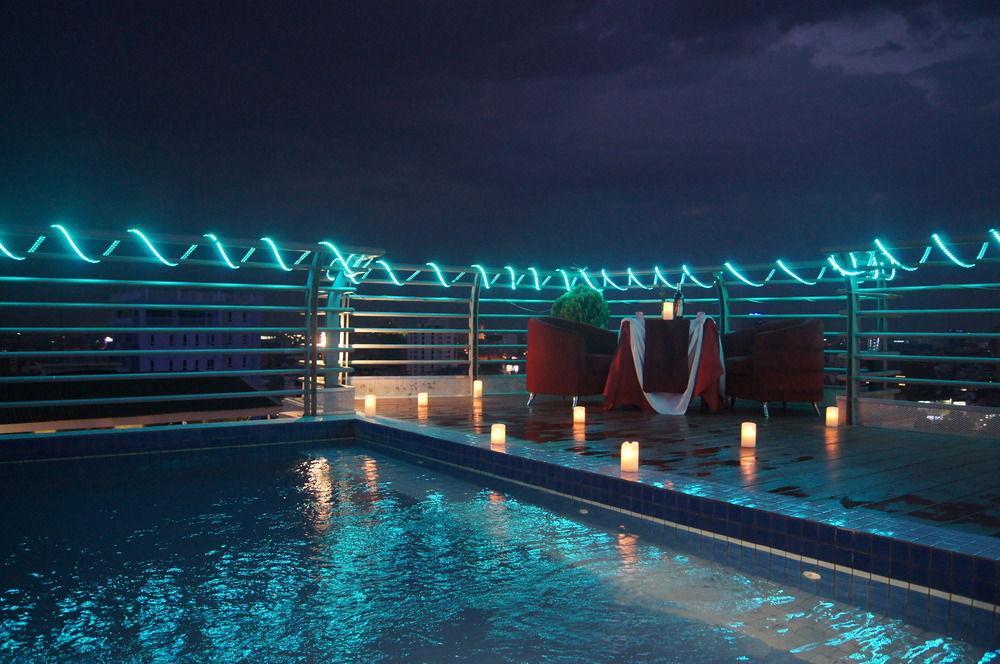 Colina Sky Hotel Phnom Penh Extérieur photo