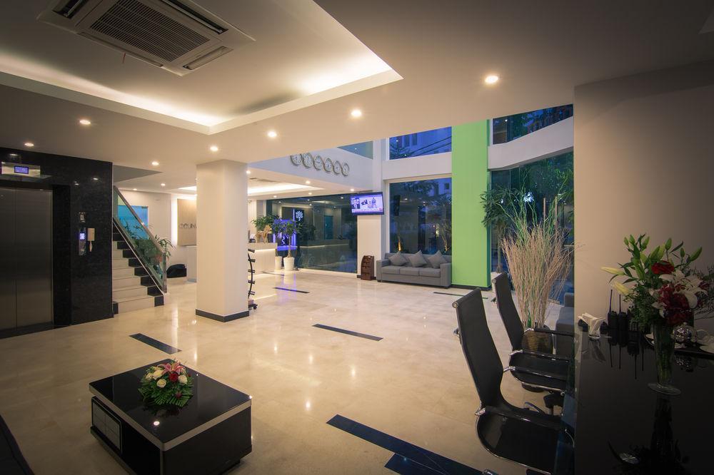 Colina Sky Hotel Phnom Penh Extérieur photo