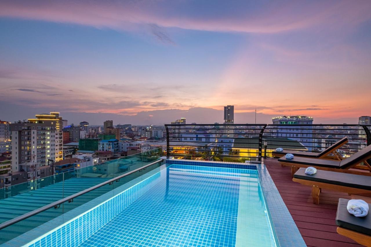Colina Sky Hotel Phnom Penh Extérieur photo