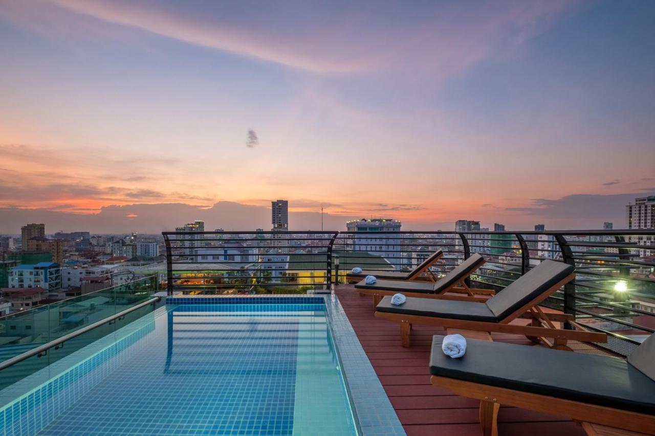 Colina Sky Hotel Phnom Penh Extérieur photo